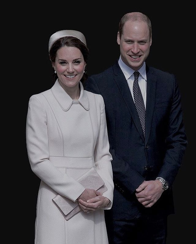 Принц Уильям оценил достоинство жены в 1,5 миллиона евро: Снимки были опубликованы еще в 2012 году, когда герцогская чета отдыхала во французском замке у двоюродного дяди Уильяма лорда Линли.