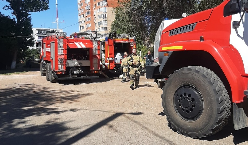 Пожарные потушили возгорание возле школы №34 города Оренбурга