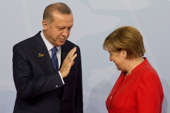 Реджеп Эрдоган и Ангела Меркель. Фото: GLOBAL LOOK press/Christian Thiel