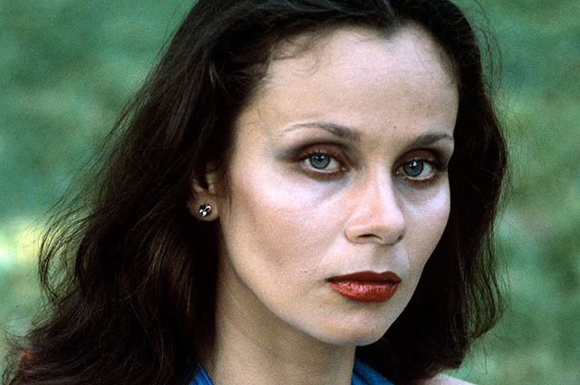 Косоглазие, рахит, ноги колесом…Грустная сказка Любови Полищук