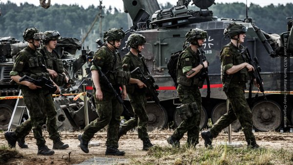 НАТО признало свою беспомощность перед военной мощью России