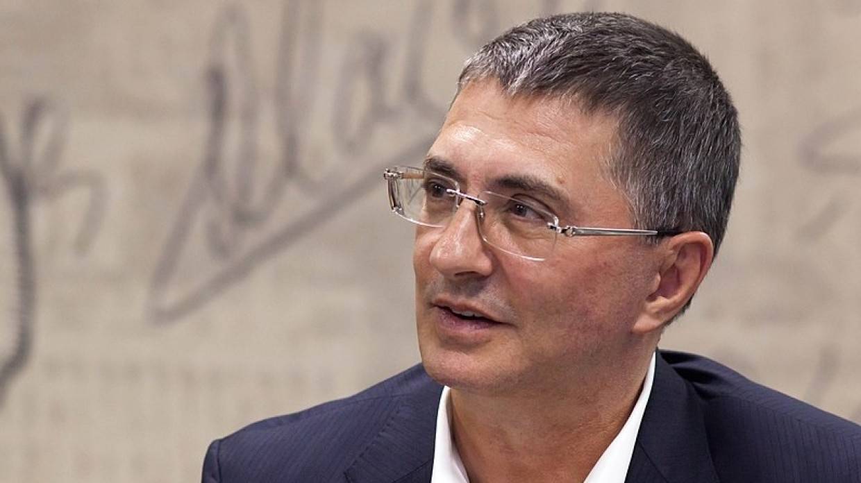 Доктор Мясников опроверг пользу обезболивающих препаратов в борьбе с похмельем