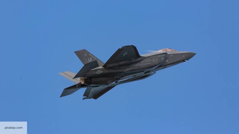 L'Antidiplomatico: американские F-35 превращаются в металлолом при подлете к России