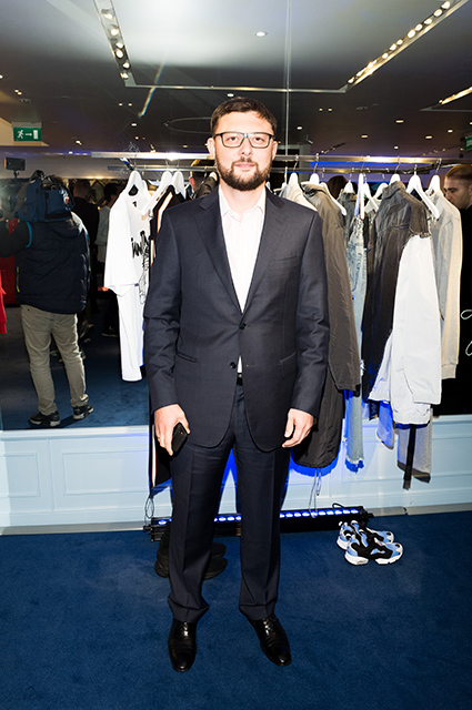 Дарья Коновалова, Яна Рудковская, Евгений Плющенко и другие на открытии pop-up-магазина Aizel x Team Putin Светская жизнь