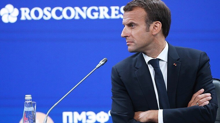 Макрон во время бизнес-диалога «Россия — Франция» на ПМЭФ-2018. Фото: Александр Рюмин / ТАСС