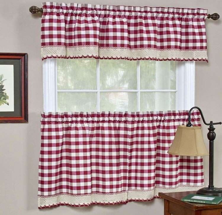 20 чудесных идей, как украсить окно на кухне шторами 