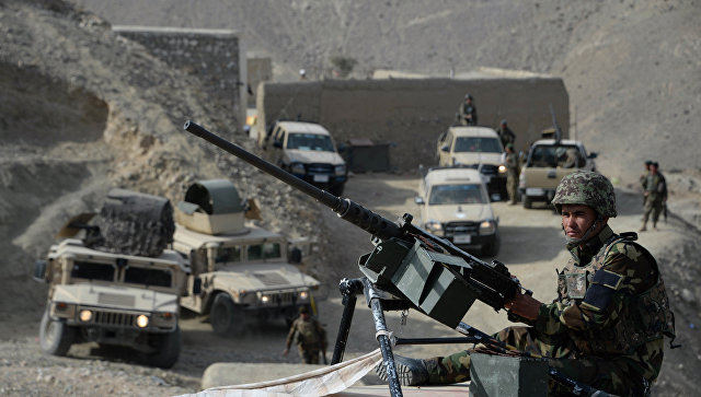 Афганские силы безопасности после операции против боевиков исламского государства. Архивное фото