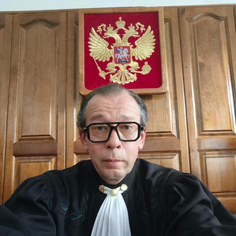 Актёр Вячеслав Гуливицкий: «В Москве я оказался, как и большинство, прилетев на самолёте» 