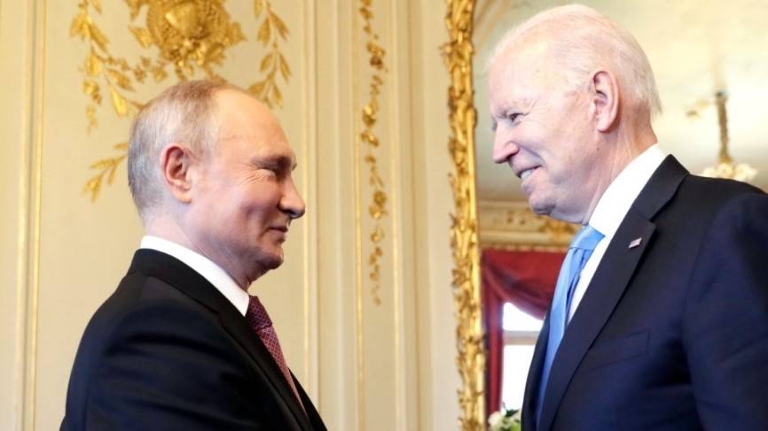 Байден передал привет Путину через Лаврова на полях G20