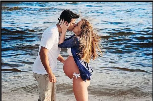 - Ты что, ни разу налево не ходил? - Почему?! Ходил...