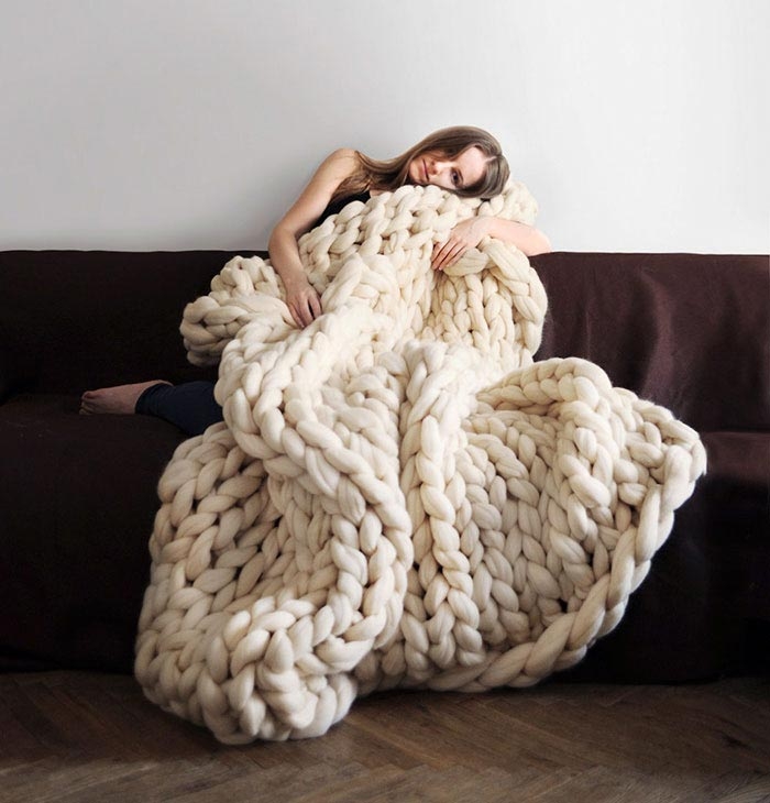 гигантское вязаное одеяло, как связать одеяло из толстой пряжи
