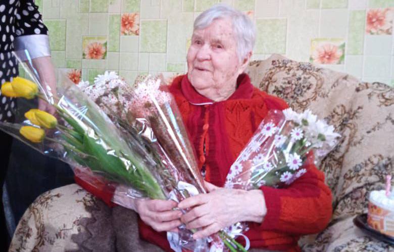 В Красном Холме труженице тыла Полине Ивановне Ивановой исполнился 101 год