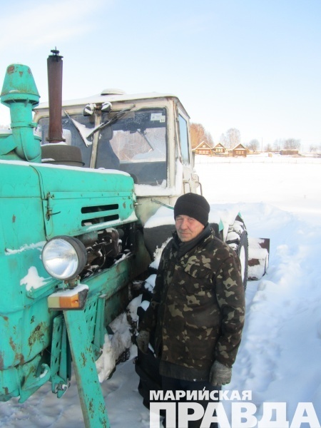 Как два деда из Марий Эл на своих Т-150 навели порядок на дорогах «США» глубинка