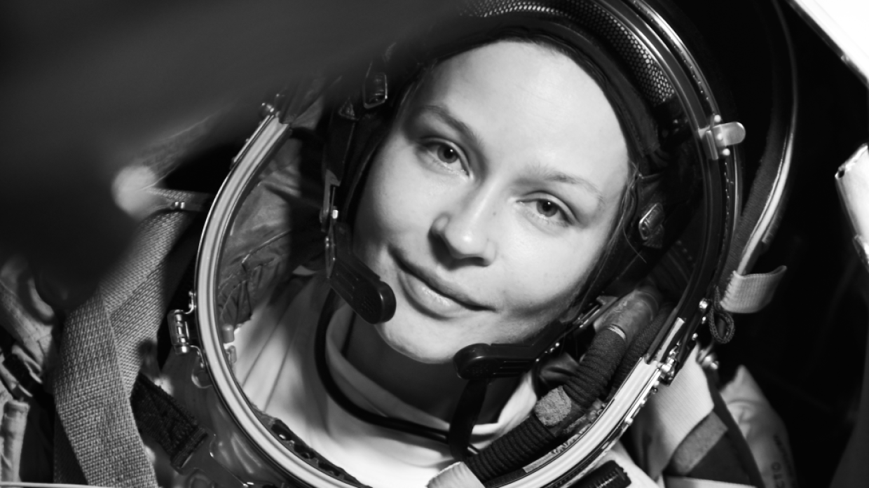 Юлия Пересильд рассказала о столкновении со знаками судьбы до полета в космос Шоу-бизнес