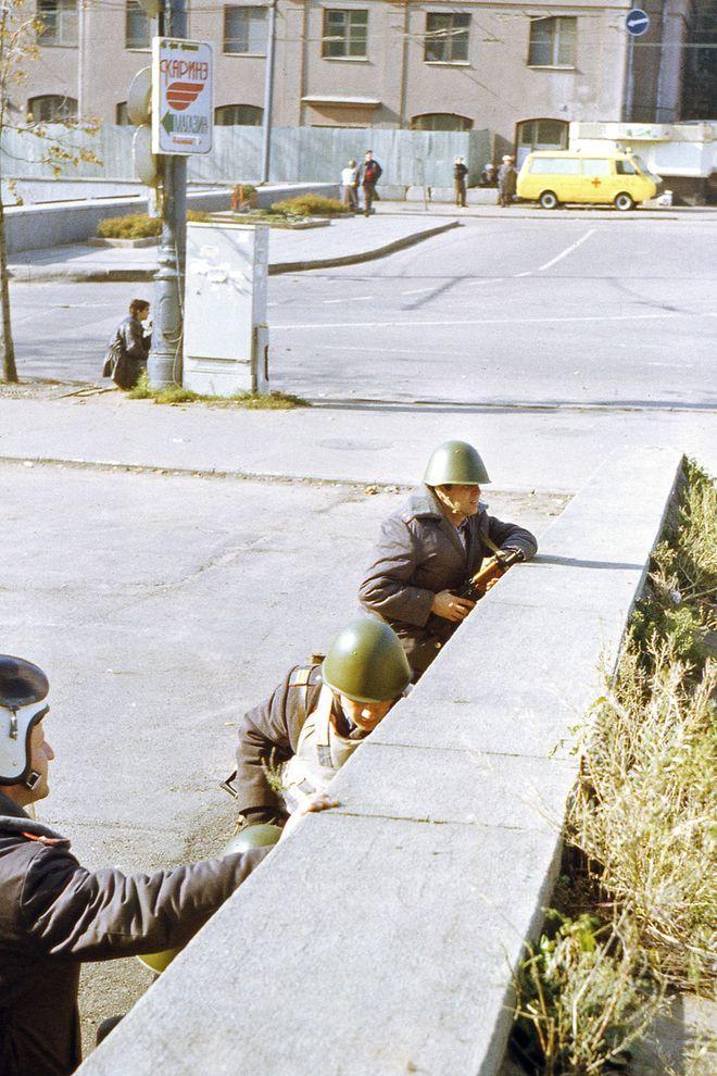 Фотография: Расстрел Дома Советов 4 октября 1993 года №5 - BigPicture.ru