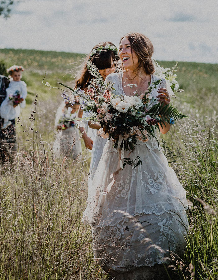 bride-reunited-missing-antique-dress-14