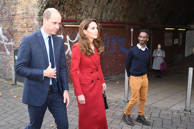 Кейт Миддлтон и принц Уильям встретились с финалистами фотоконкурса Hold Still Монархи,Британские монархи