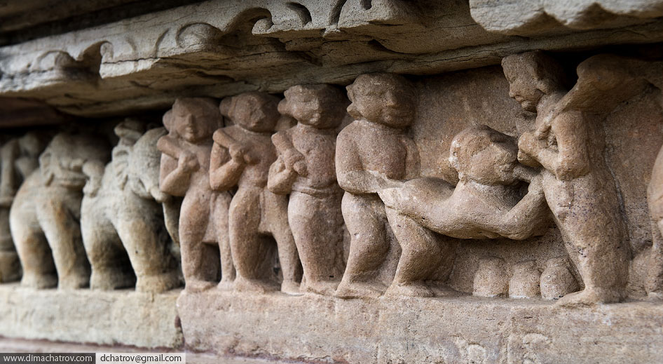 Эротические храмы Кхаджурахо в Индии