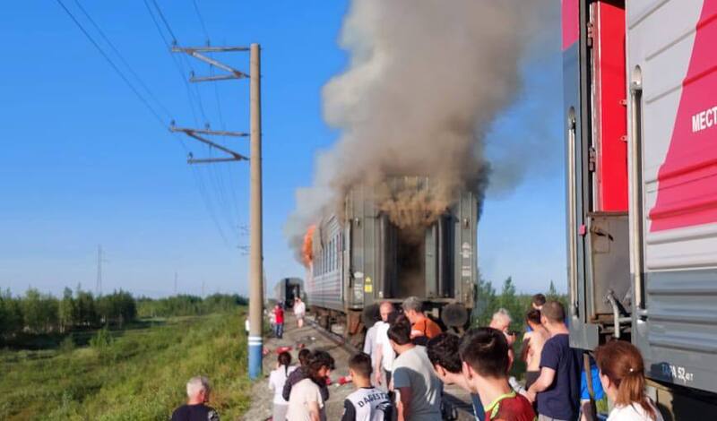 В ЯНАО загорелся пассажирский вагон поезда «Новый Уренгой — Оренбург»