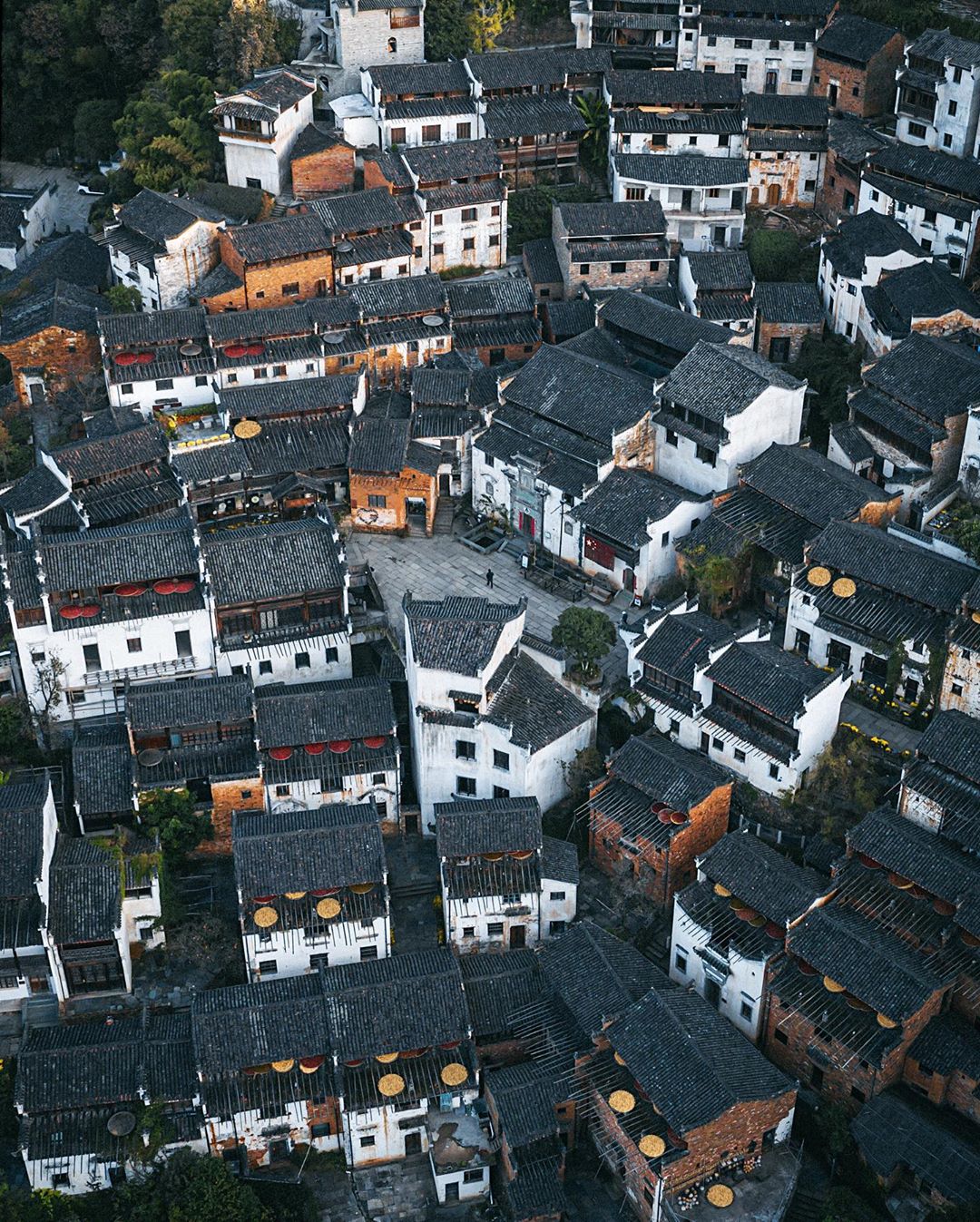 Колоритные фотографии Джордана Хаммонда, сделанные в разных уголках планеты пейзажи,планета,тревел-фото