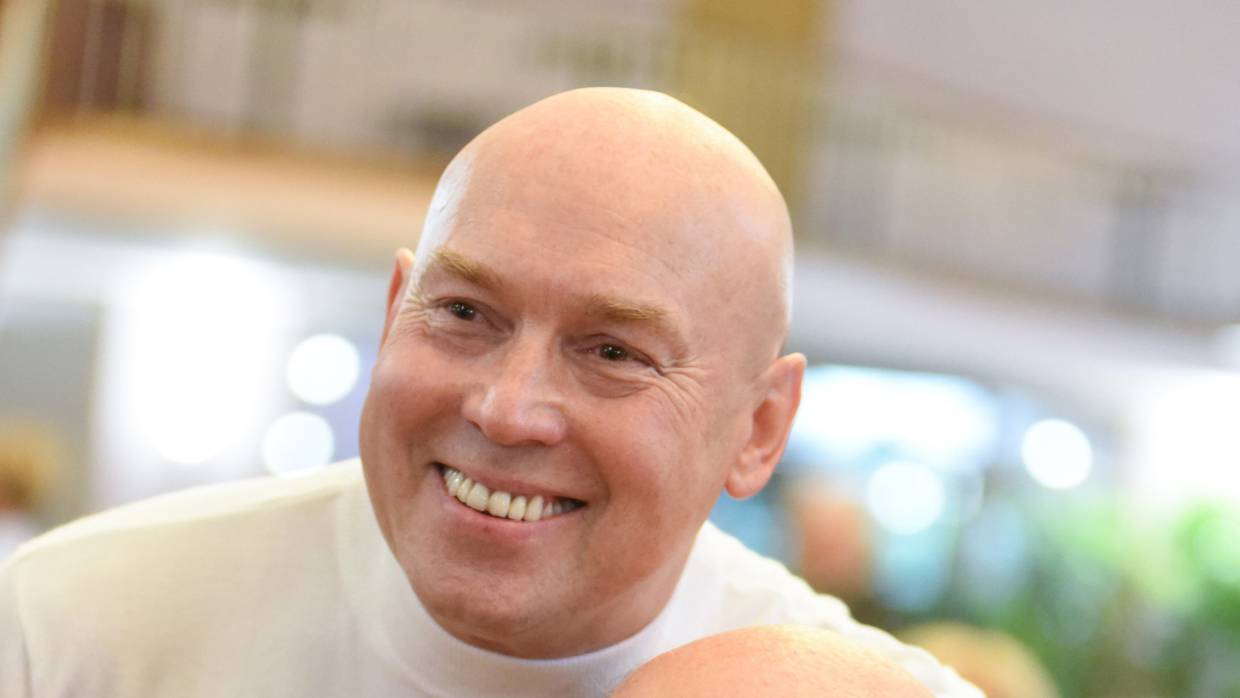 Я скучный и вчерашний: Сухоруков поделился своими праздничными пристрастиями