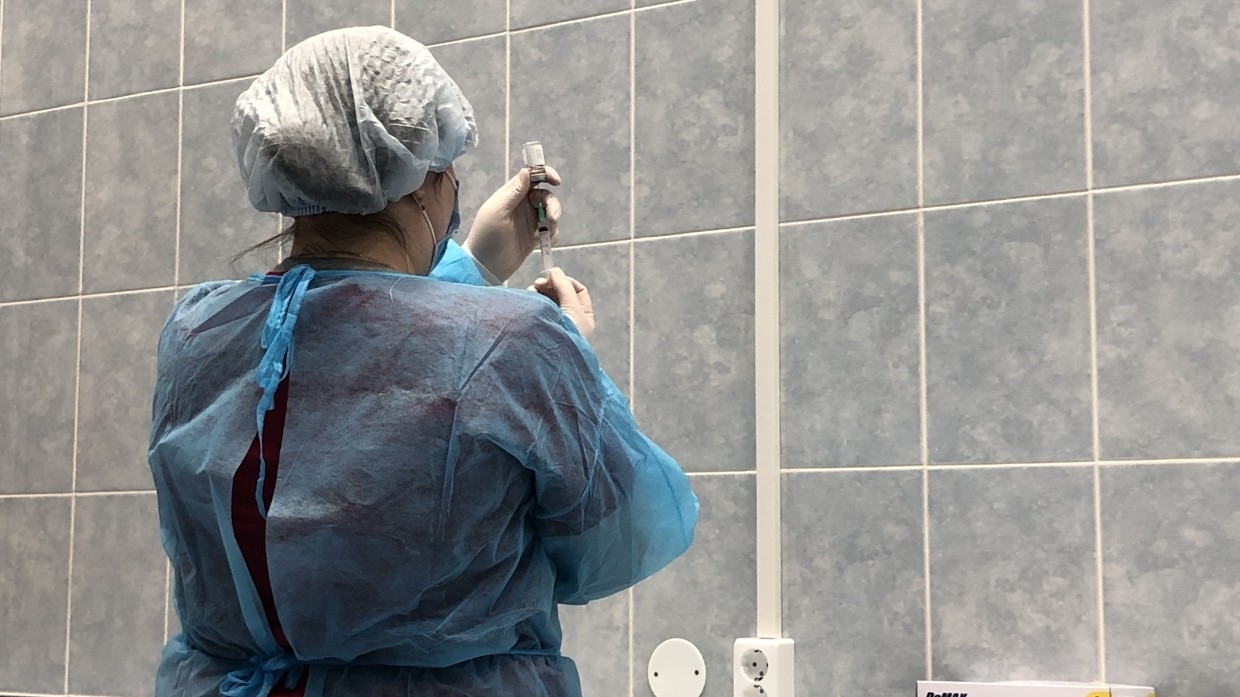 Минздрав РФ разработал план по ревакцинации от «индийского» штамма коронавируса