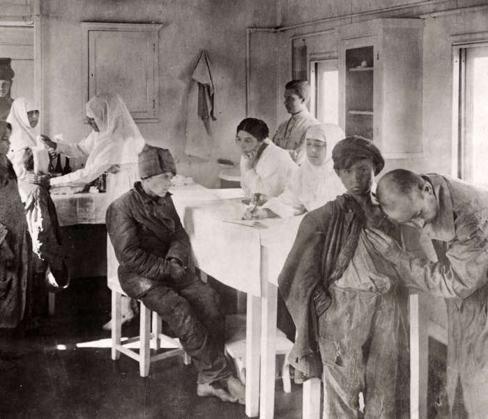 Пункты оказания квалифицированной медицинской помощи жертвам голода. СССР, 1922 год.
