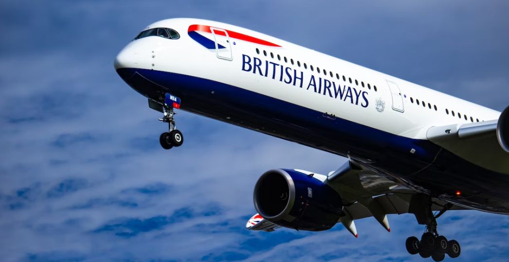 Работающие в British Airways мужчины смогут ходить на работу с макияжем и ярким маникюром
