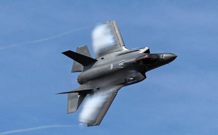 Хваленый F-35 вчистую проигрывает воздушный бой ветерану F-16 ввс