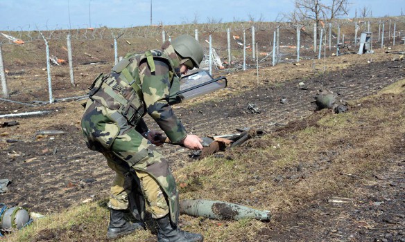 На Украине в Балаклее обезвредили более 5,6 тыс. боеприпасов, где взорвался арсенал