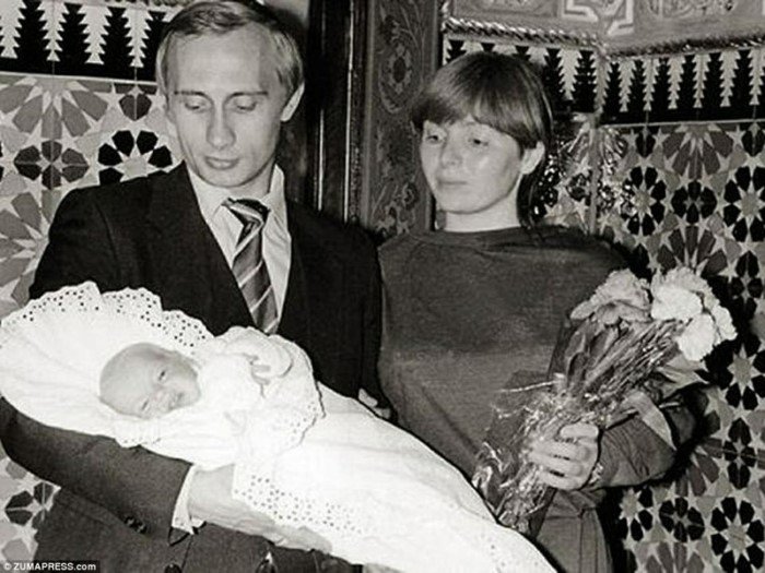 Молодой президент: редкие фото Путина из личных архивов