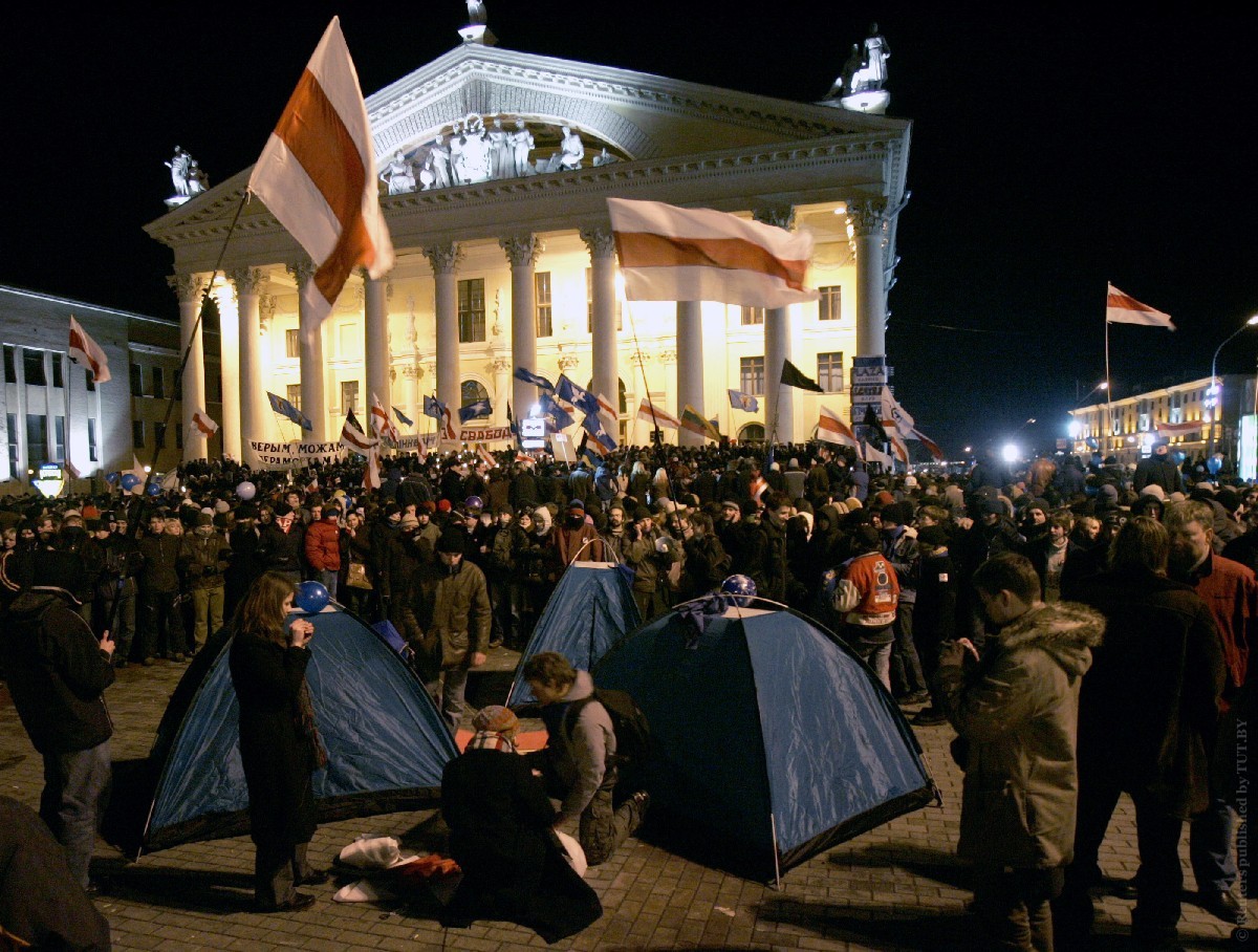 Беларусь 2010. Протесты в Беларуси 2006. Протесты в Минске 2006. Майдан в Белоруссии 2006. Васильковая революция в Белоруссии 2006 год.