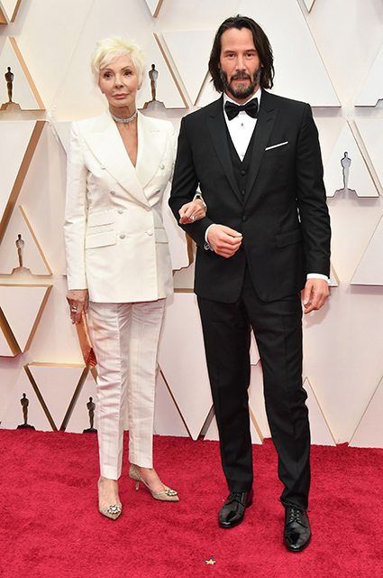 Оскар-2020: Киану Ривз с матерью Патрисией Тейлор на красной дорожке Оскар-2020: Киану Ривз с матерью Патрисией Тейлор на красной дорожке Красная дорожка