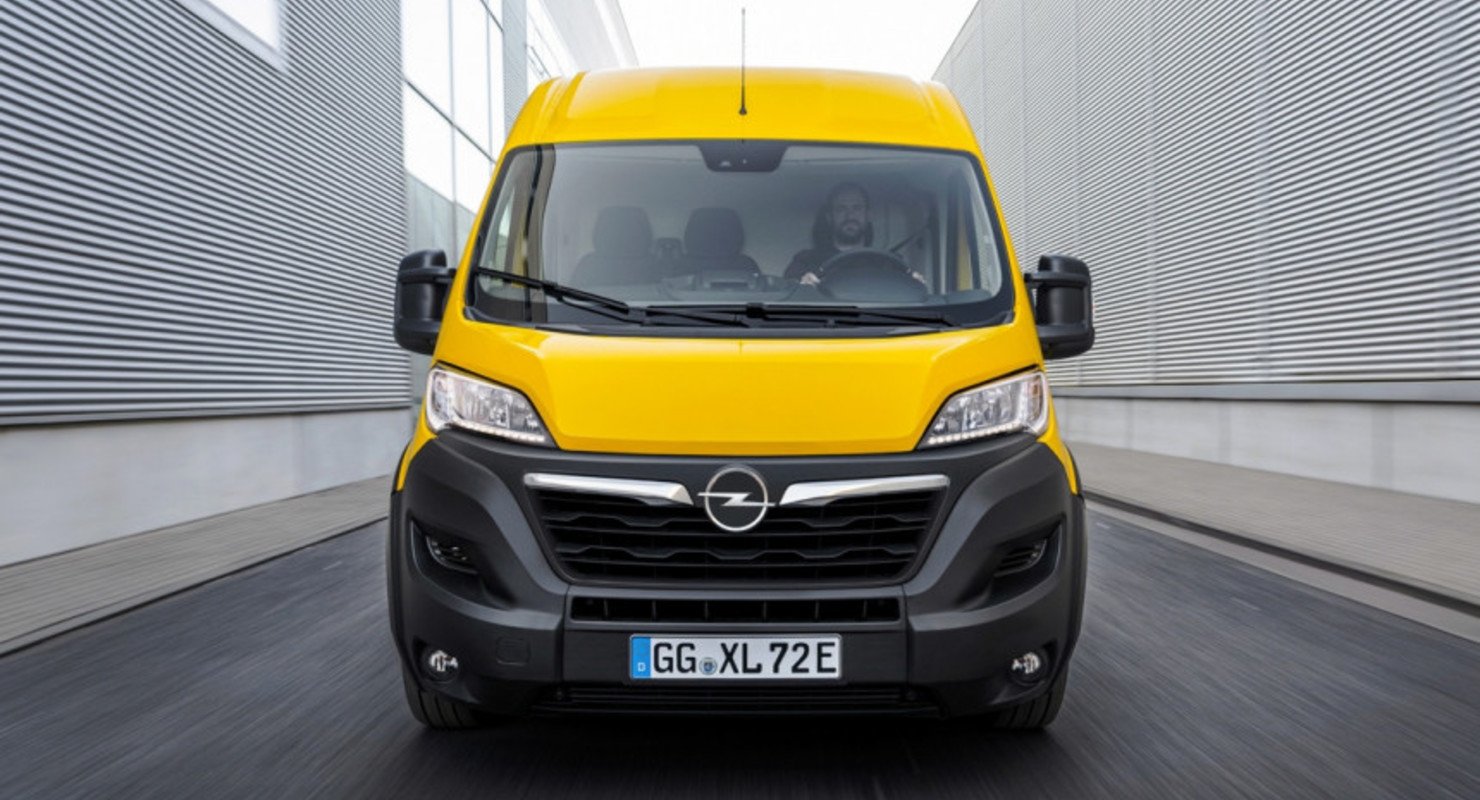 От одних французов к другим: представлен новый Opel Movano Автомобили