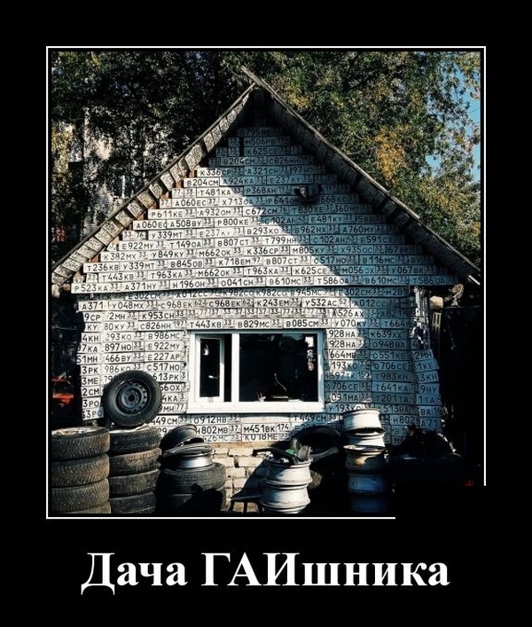 Обувь может многое рассказать о человеке. Если обувь тычится вам в бока и в лицо, то её хозяин чем-то крайне взволнован, например ...)) Обувь может многое рассказать о человеке. Если обувь тычится вам в бока и в лицо, то её хозяин чем-то крайне взволнован, например ...)) анекдоты