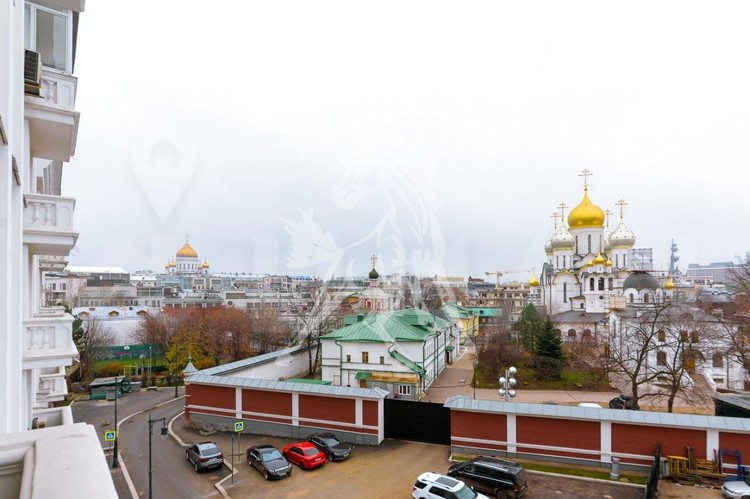 В центре Москвы на Остоженке продаётся квартира за 150 млн рублей, похожая на жилище Клеопатры В центре Москвы на Остоженке продаётся квартира за 150 млн рублей, похожая на жилище Клеопатры