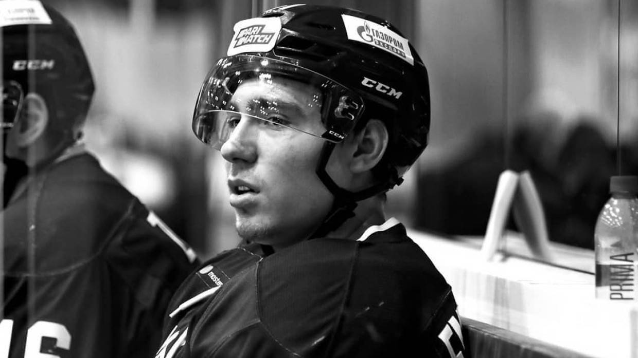 РБК вспомнил о смертях российских хоккеистов из-за травм Спорт