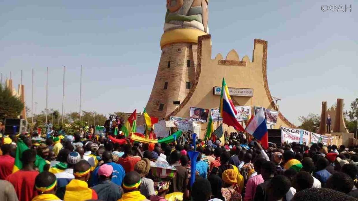 Жители мали. Африка. Вагнер в мали. Мали африка чвк вагнер. Независимость мали.