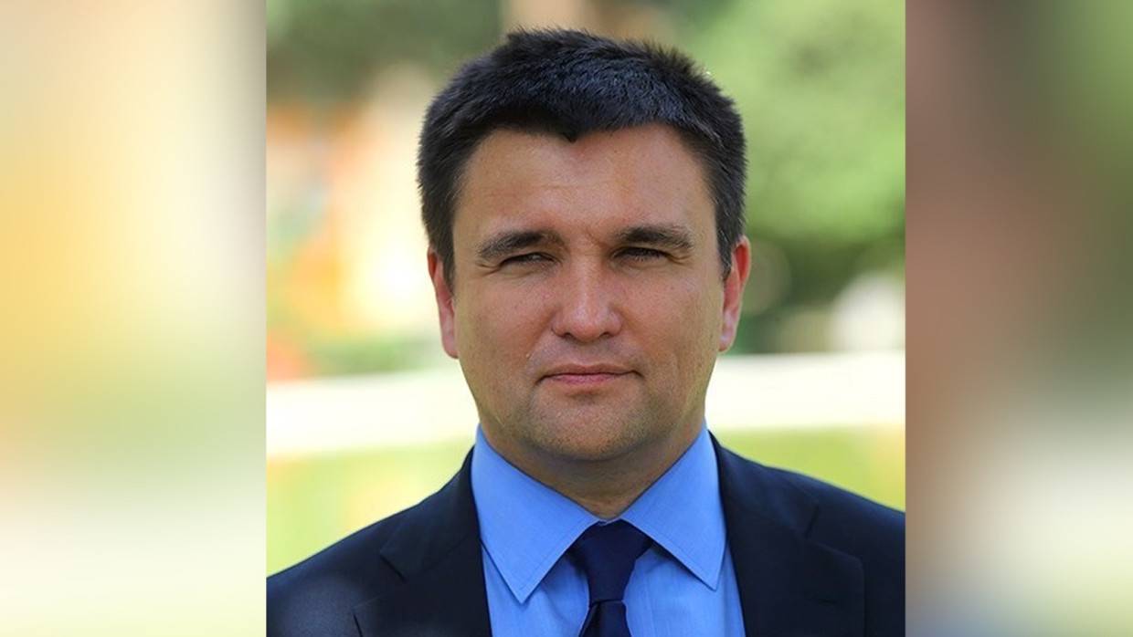 Экс-глава МИД Украины Климкин призвал представителя ЕС Борреля поехать на границу с Крымом