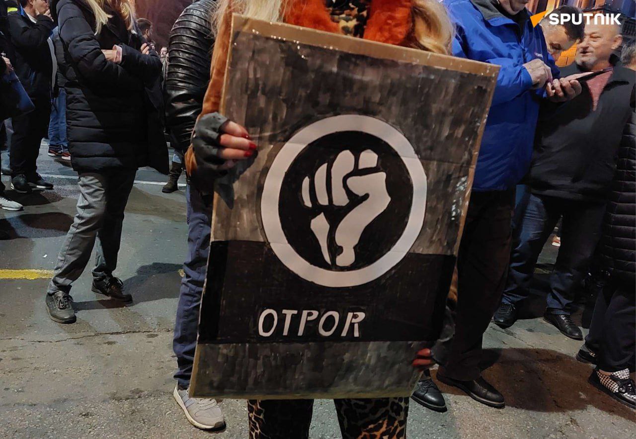 Сербия: попытка переворота по сценарию киевского майдана провалилась Сербия: попытка переворота по сценарию киевского майдана провалилась геополитика