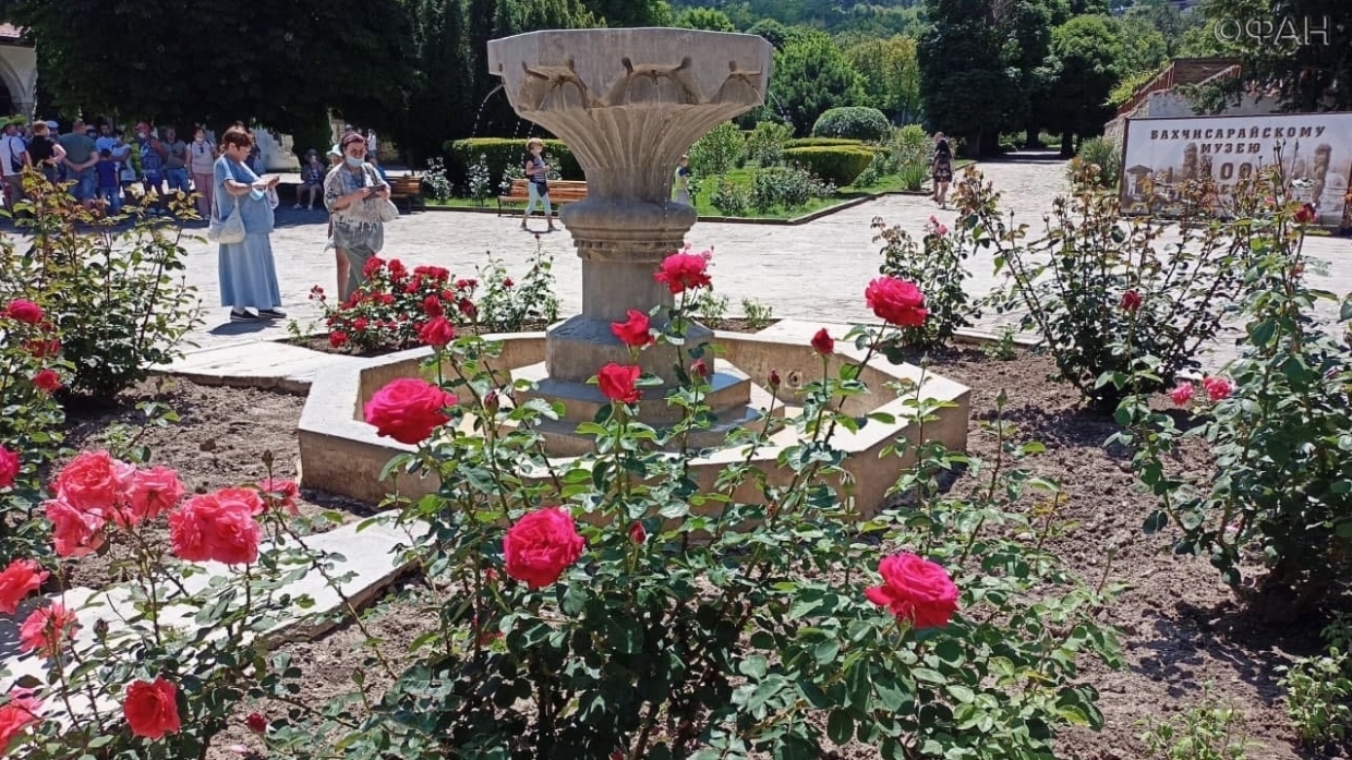 Впервые за сотни лет в Бахчисарае капитально реставрируют Ханский дворец Впервые за сотни лет в Бахчисарае капитально реставрируют Ханский дворец Общество