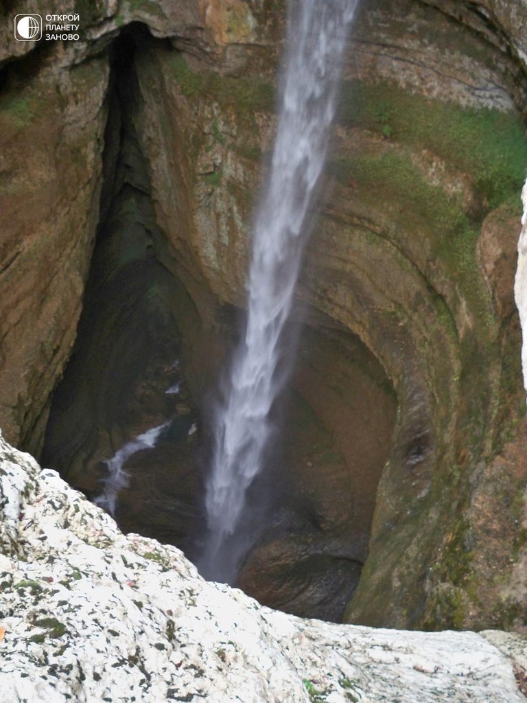 Водопад Глотка Баатары