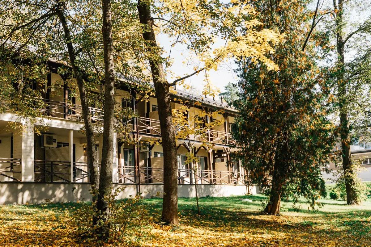 Куда поехать на майские праздники в Подмосковье: 7 проверенных парк-отелей с бассейнами Московская, можно, область, территория, также, отдыха, городской, бассейн, пруда, детей, анимация, округ, бассейном, сауны, берегу, веревочный, который, ресторан, апреля, Подмосковья