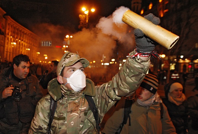 Фото. Активисты Евромайдана © SERG GLOVNY | GLOBALLOOKPRESS.COM