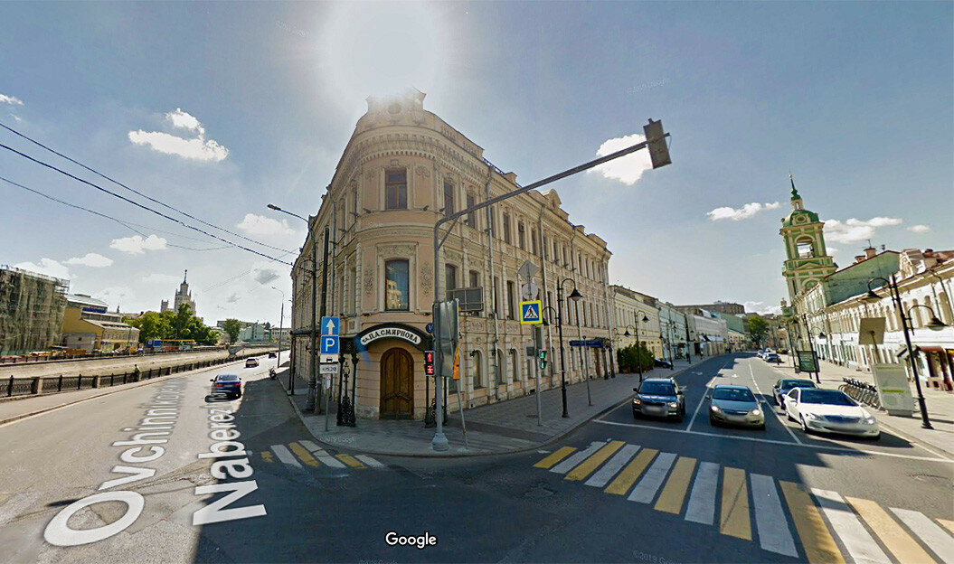 Карты Гугл Офисное здание Петра Смирнова в Москве