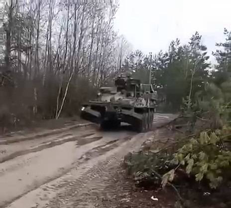 Бронемашины Stryker на Украине. Первые потери и предсказуемое будущее Бронемашины Stryker на Украине. Первые потери и предсказуемое будущее оружие