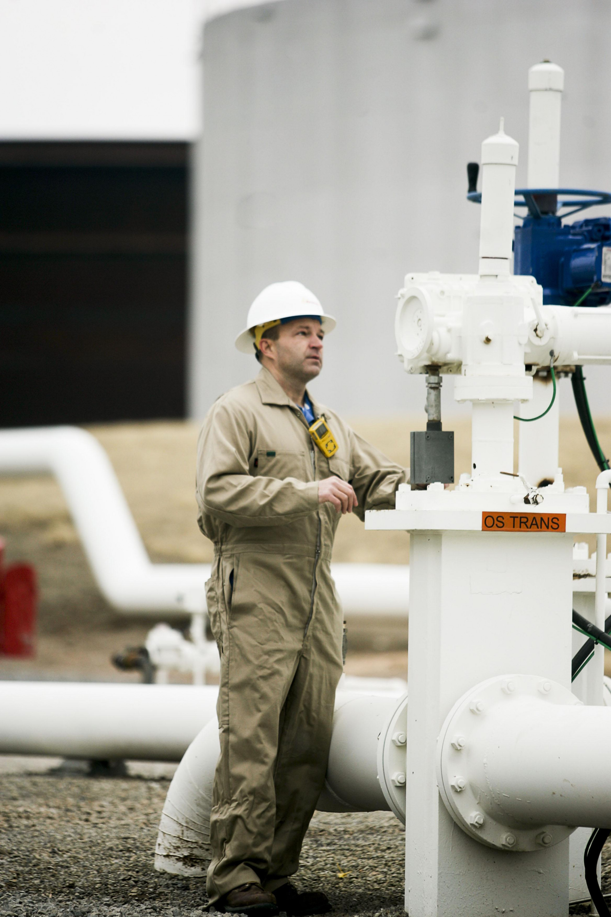 Чужой баррель: зачем США собираются хранить у себя нефть других стран 