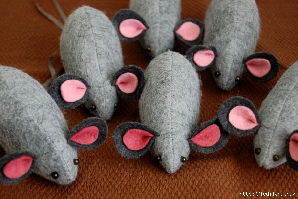 Мышки-ушастики из фетра своими руками на Новый год 2020