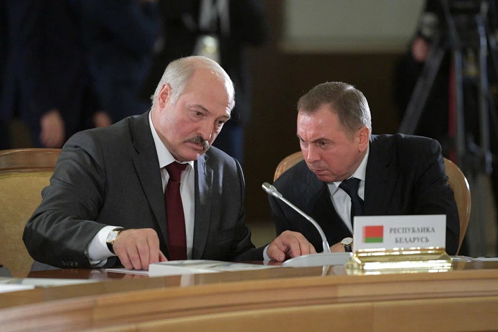 Не перейти Рубикон. Лукашенко делает последнюю попытку договориться с Западом