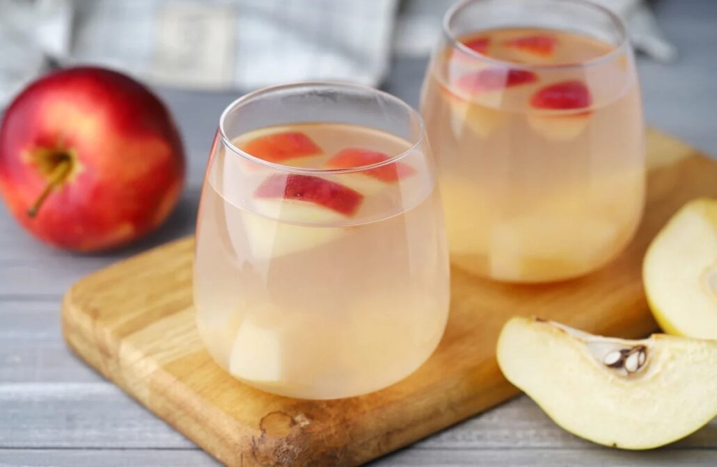 Компот из яблок в мультиварке